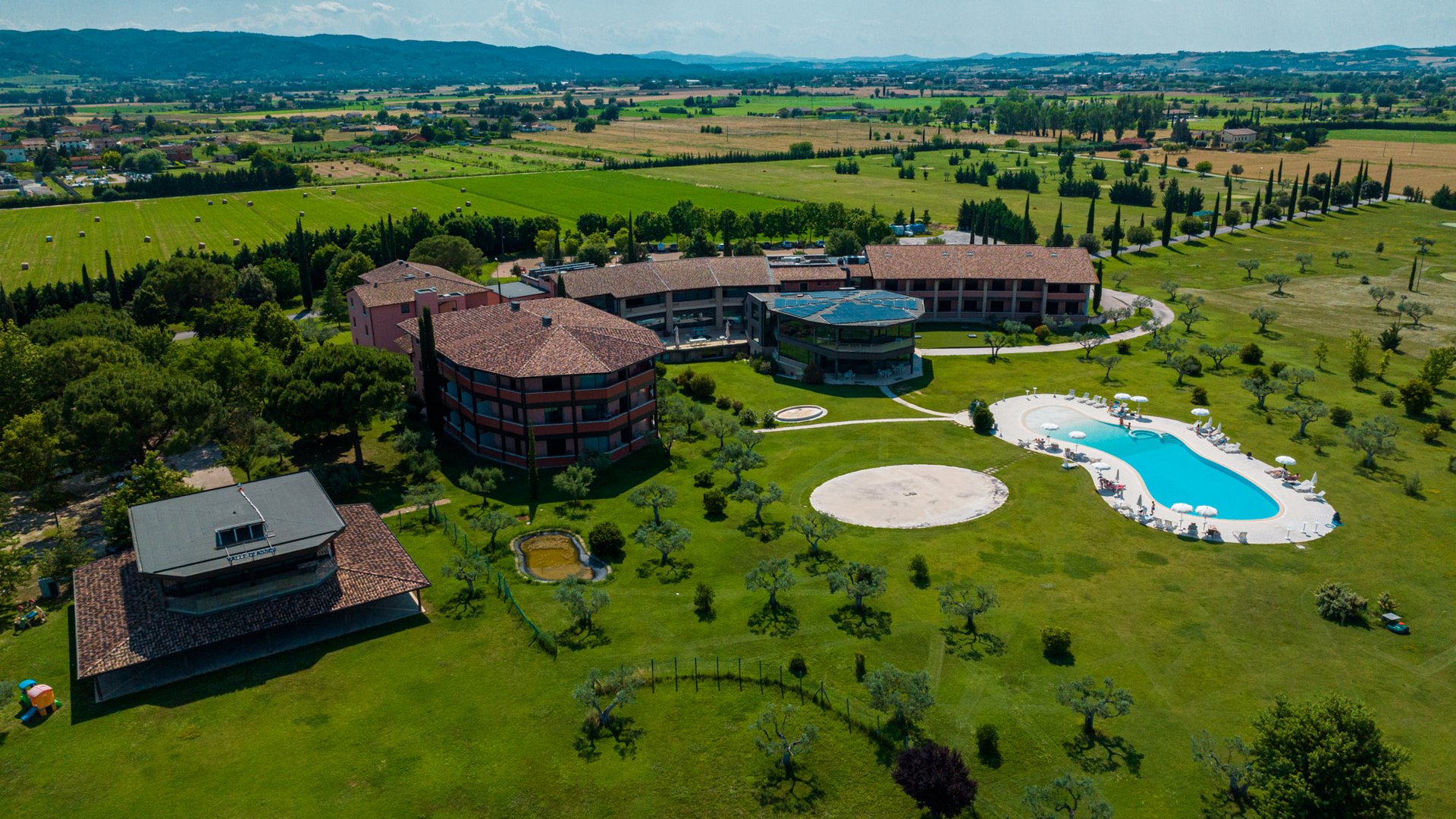 The hotel near Assisi that you’re looking for